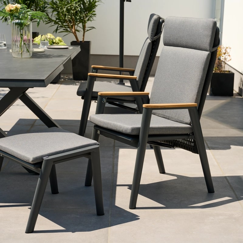 Siena Garden Cortina Dining Move Sessel Gartenstuhl anthrazit mit Teakholz Armlehnen