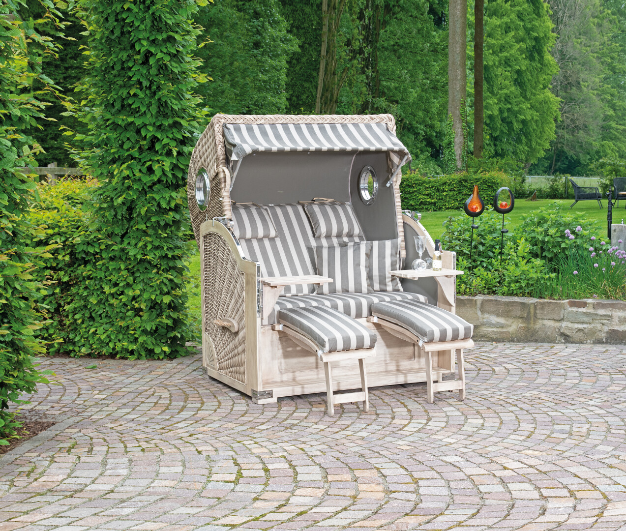 SunnySmart Rustikal 500 PLUS COMFORT 2-Sitzer Garten-Strandkorb 3/4-Liegemodell XL