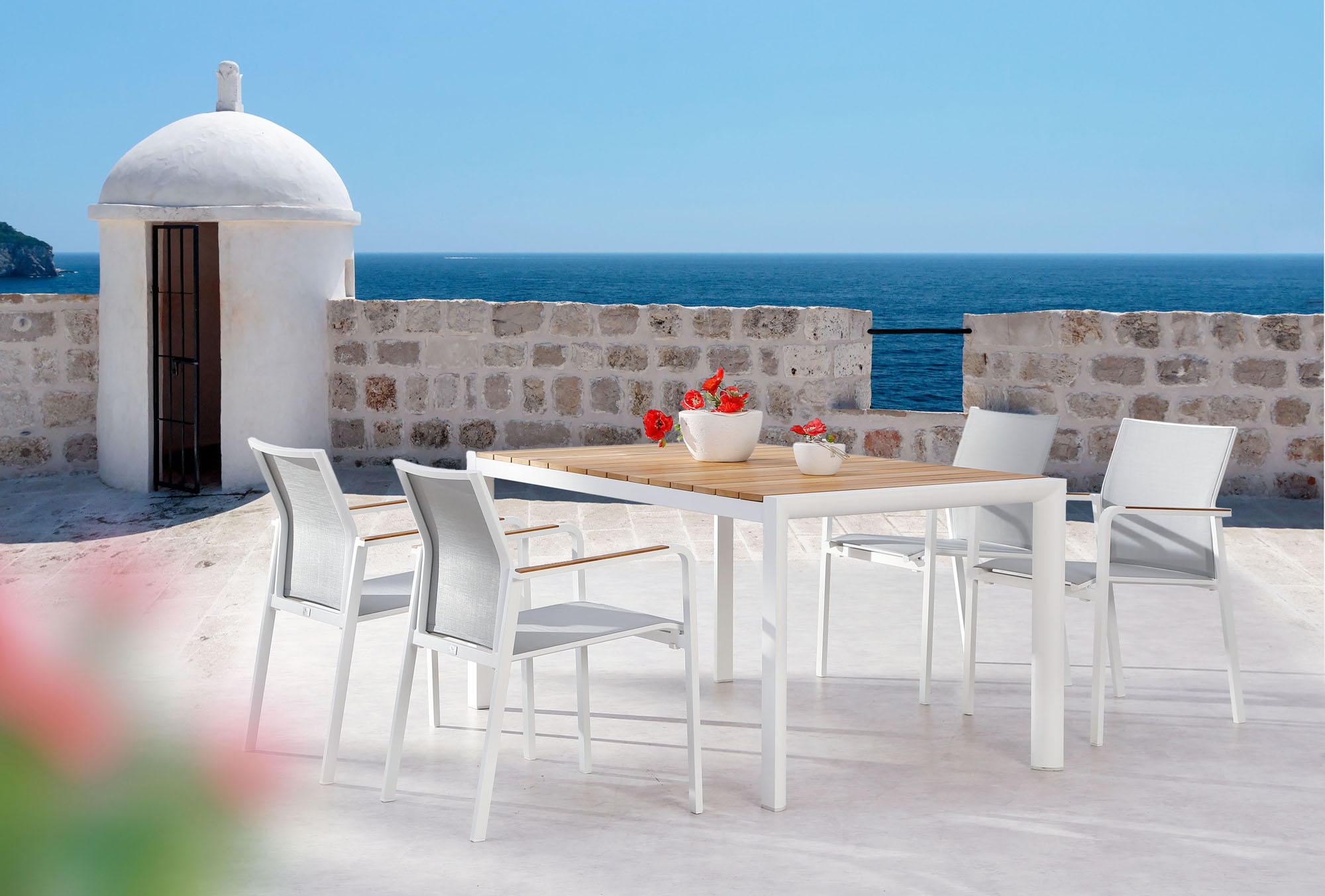 Best Freizeitmöbel Sitzgruppe Paros 5-teilig Tisch + 4 Stapelsessel 160 x 90 cm weiss/Teak Best Freizeitmöbel Sitzgruppe Paros 5-teilig Tisch + 4 Stapelsessel 160 x 90 cm weiss/Teak